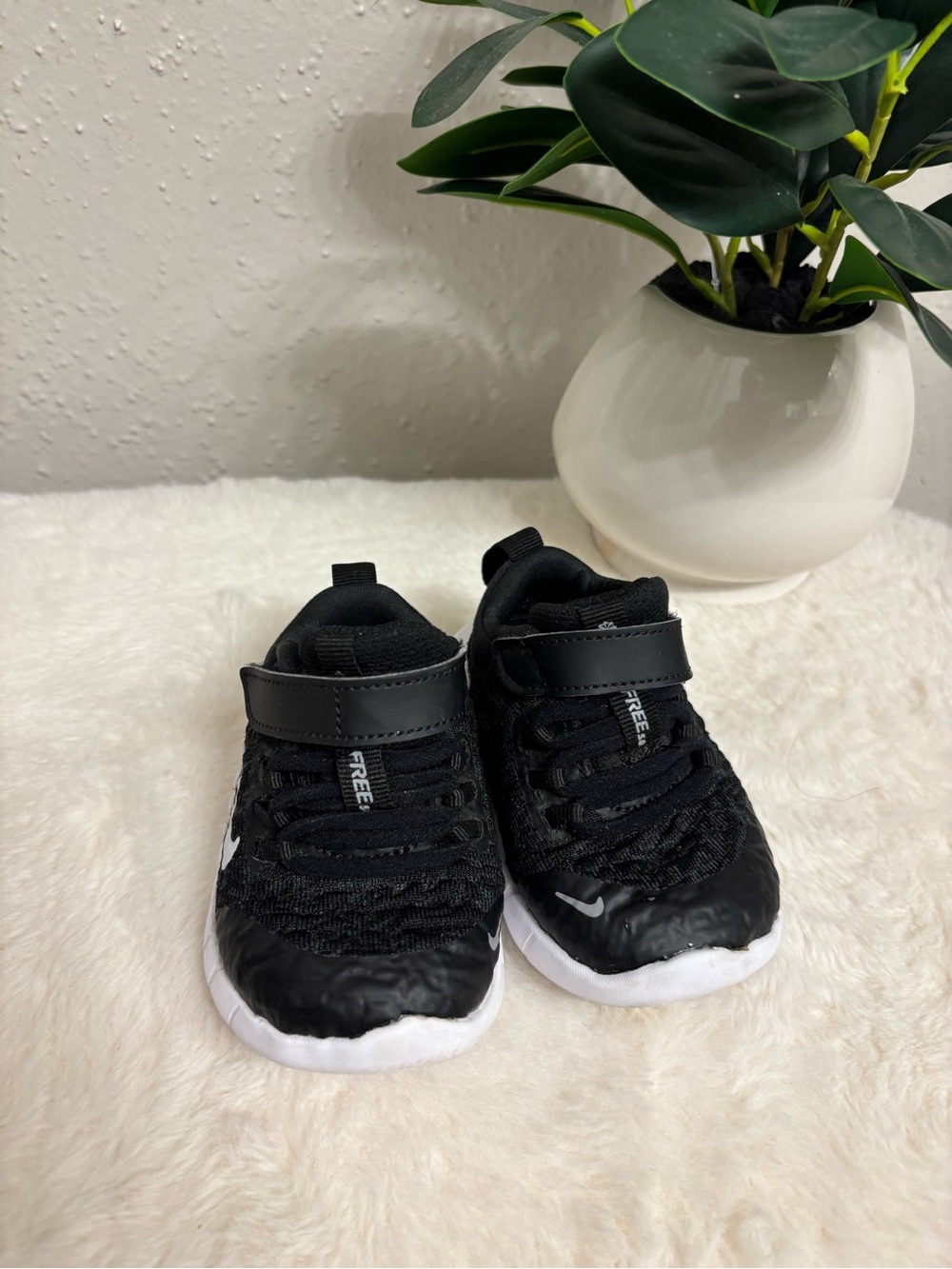 Nike Kids Black and White Slip-On Athletic Sneakers